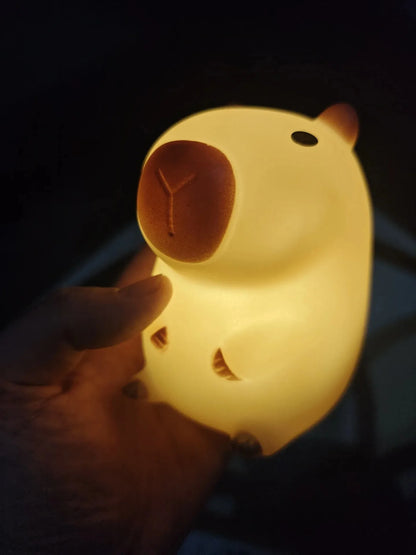 Cute Capybara Night Light – Silicone Cartoon Lamp