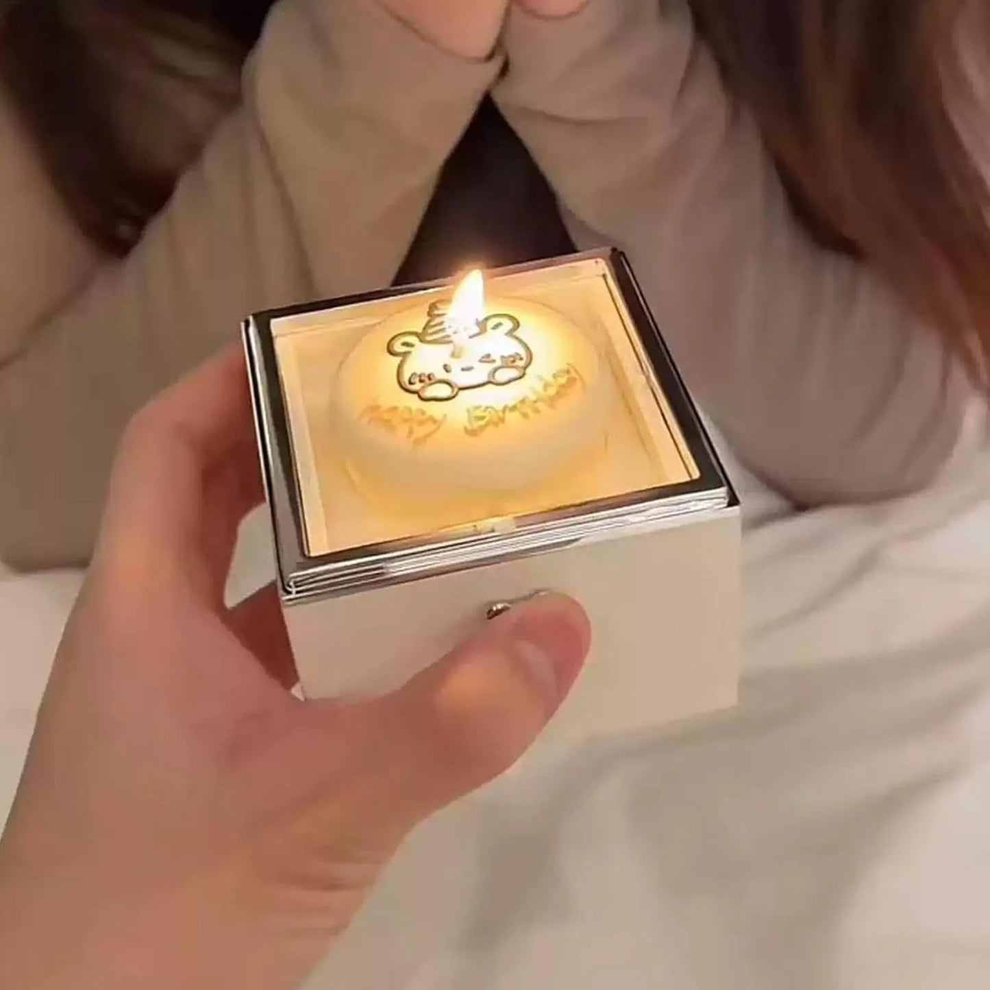 Rotating Bear Cake Ring Box – Pop-Up Jewelry Gift with Candle