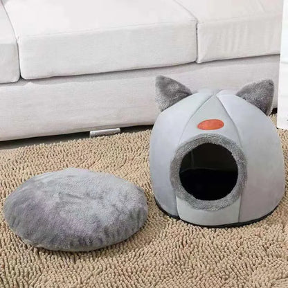 Winter Cat Bed – Cozy Cat Cave with Removable Cushion
